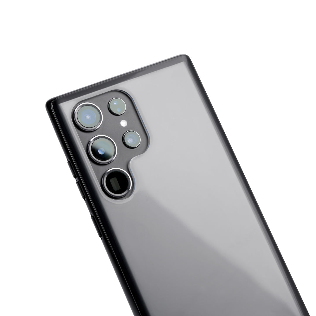 1080x1080_Falling_ClarityS23Ultra_Clear_86e8d454-997c-441a-b97c-b2830c4e2d56