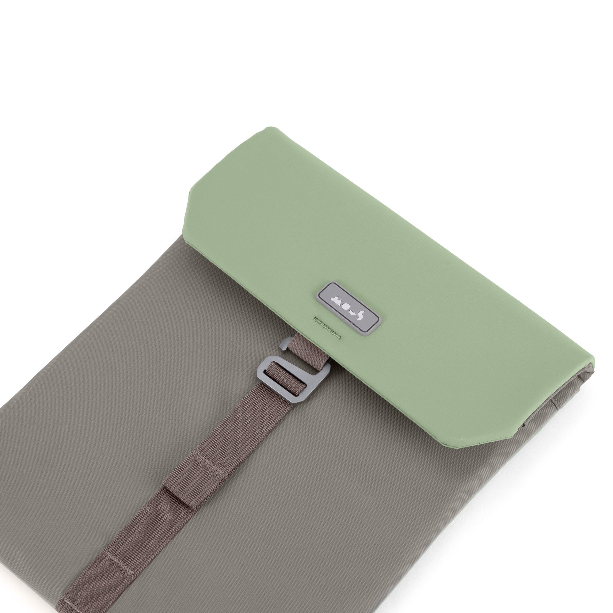 LEMMY_UniversalLaptopSleeve_Sage_Small_2000x2000_LogoGhookCloseUp_0fd9ba39-d363-4cfe-8aee-524223046e50