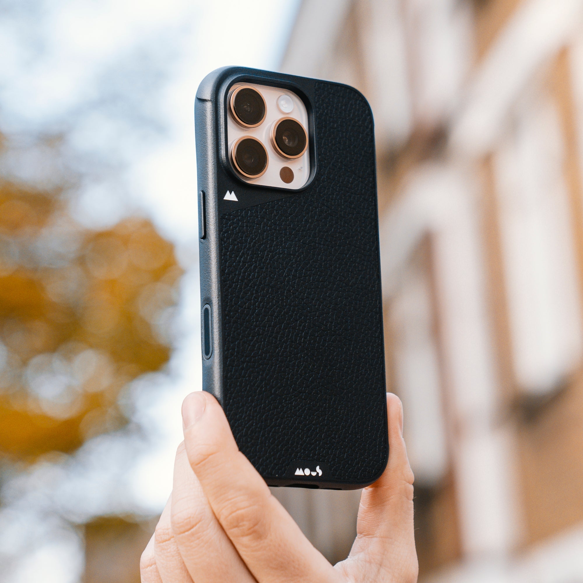 Limitless6.0_ButtonCase_lifestyle_Stills_2000x2000-9_abde8452-1d4f-4d4a-8083-0443f11fd953